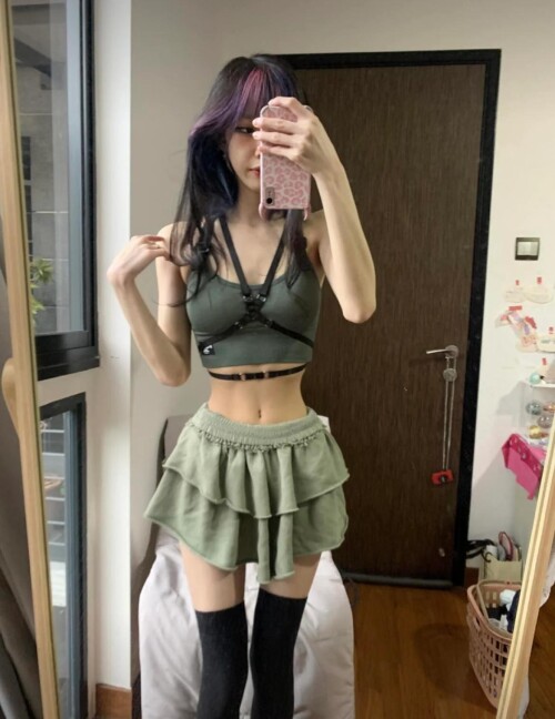 upskirt tease v0 kcv2rml8nu7d1a872aa0bd2fe8a60