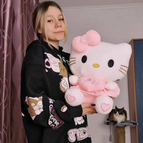 valera gurova CaE9zzVN4h1