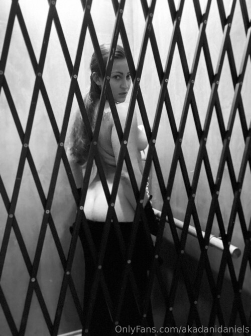 vamp 70561c18ac24d932e