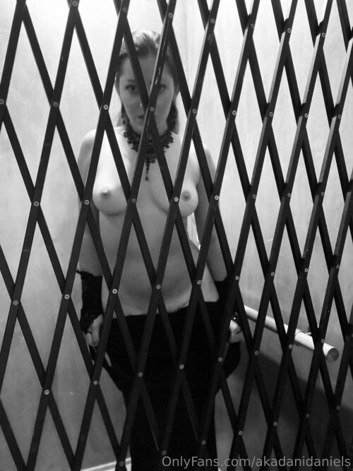 vamp 9d1f0485ff4841676