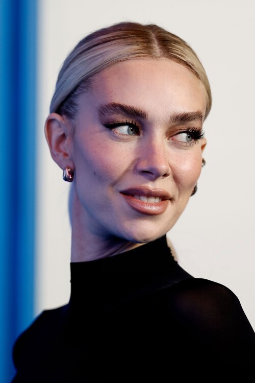 vanessa 19169a48d1635356b3