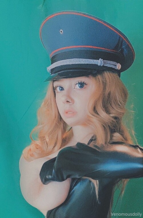 venomous dolly 12490c56e5cfd88031c