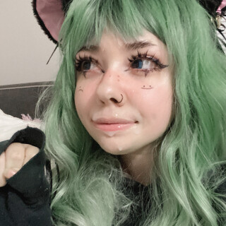 venomous_dolly-274979108f8be754ac8