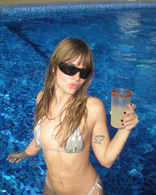 vicdeangelis 489042186 18509498359049205 8009743068333337650 n68a7ba71125a34e5