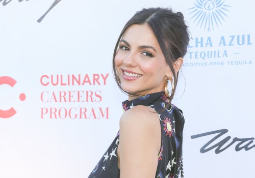 victoria 12a327eefe9e0a00c8