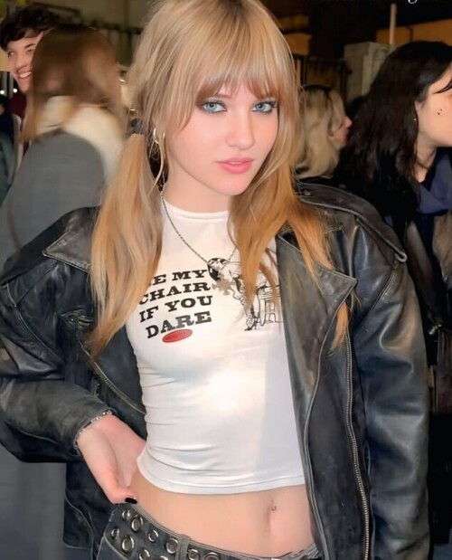 victoria de angelis maneskin v0 qvx5keagw3ye1 edit 26573599388106558c3cca628a2fe0b2