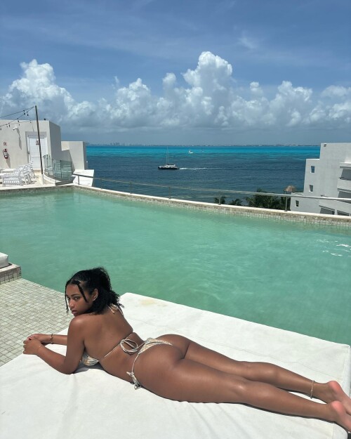 victoriaassade 20251017 00044c1f05ca05614944