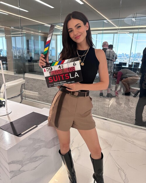 victoriajustice 2025 02 24T012024.000Z2427ab4ea3d0e985