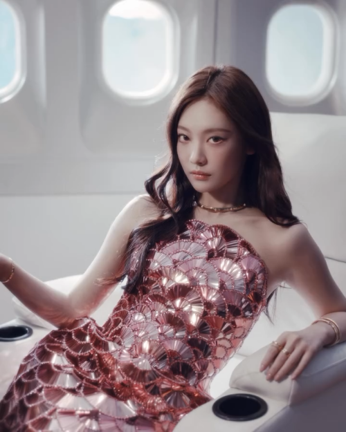 videoframe_014632b6c8166d0fe