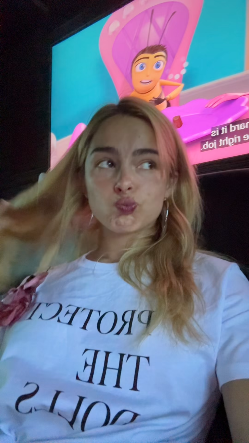 videoframe_0439c6cfd23ea6ea5