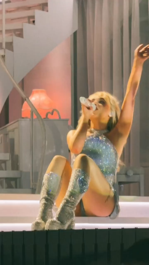 videoframe_0ab7c6facb6e2ce22