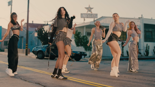 videoframe_1124124882bcd424f88544