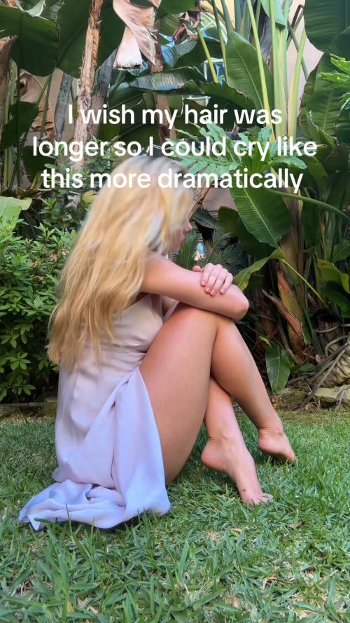 videoframe_1235947b6c50e9785a6a