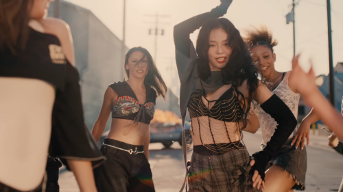 videoframe_129147e987d57bab6631aa