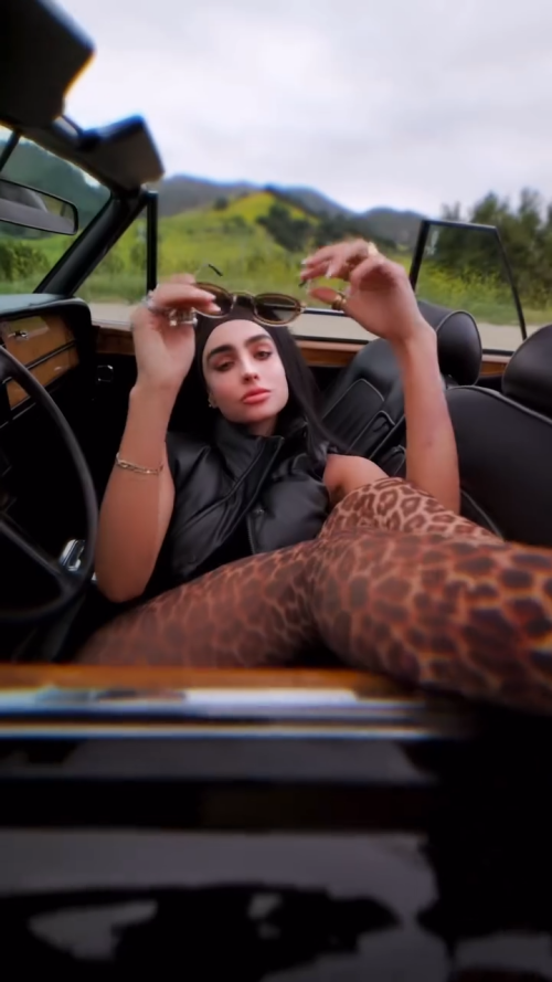 videoframe_15123fc41a6a68bfec3d1