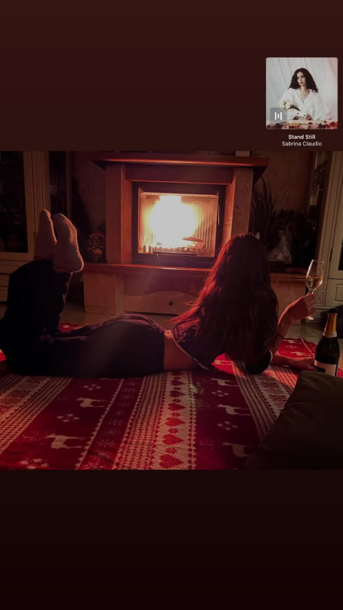 videoframe_1811bdaf5b893fc9977a