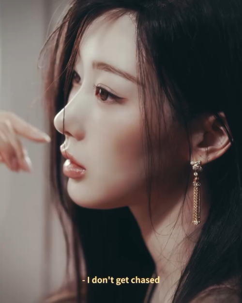 videoframe_2728de0b339c41f6af50