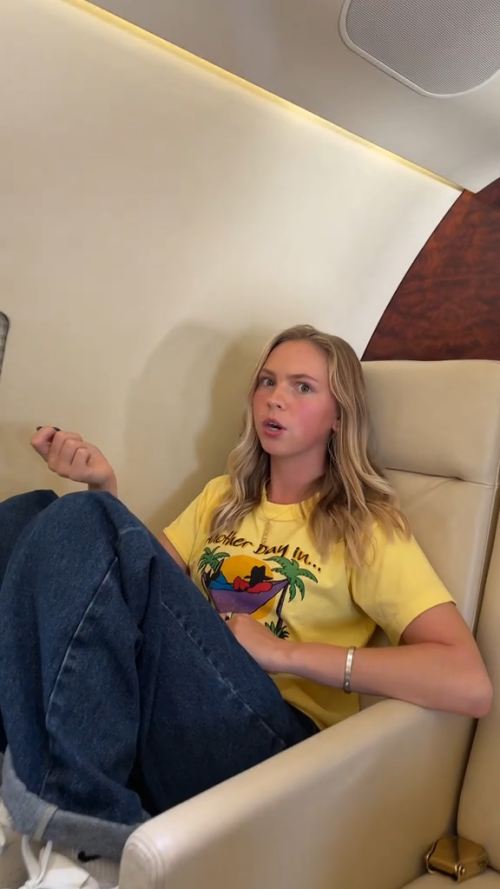 videoframe_33795a2da9f52e341fd6