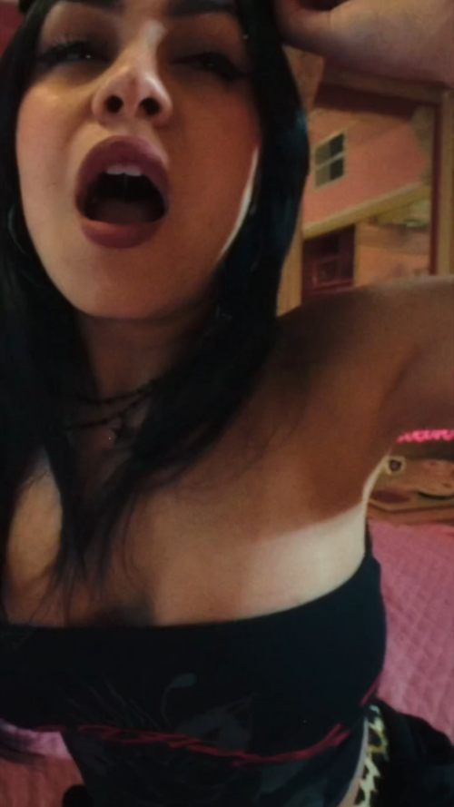 videoframe_3907b406b7b5f626320f