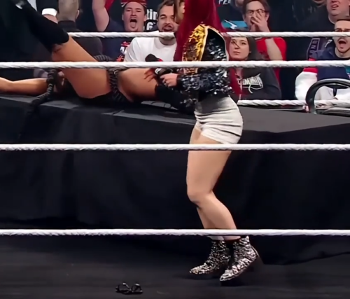 videoframe_39099812056a1a5ec4ab