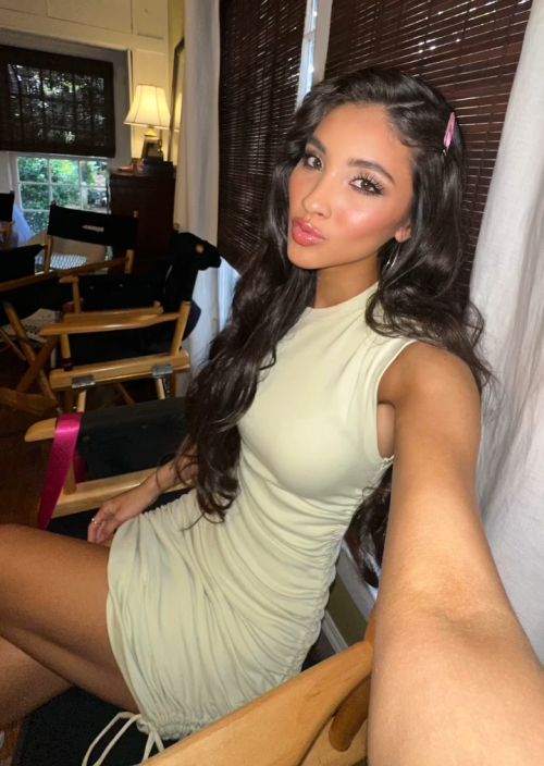 videoframe_5000-588bd393f39676fae