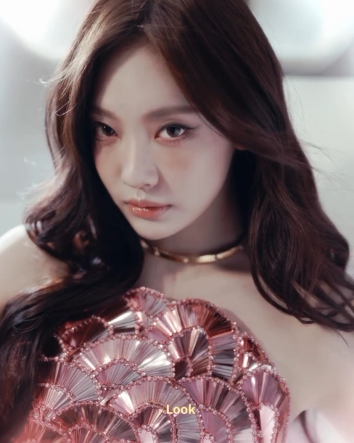 videoframe_5675ab4eedb2011f60ab