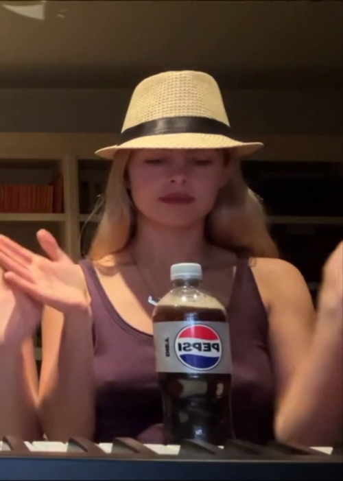 videoframe_59243a3eca5e08b700f4