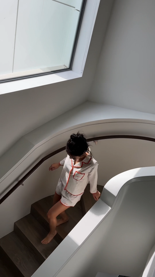 videoframe_62763f845bb3cfa436e9