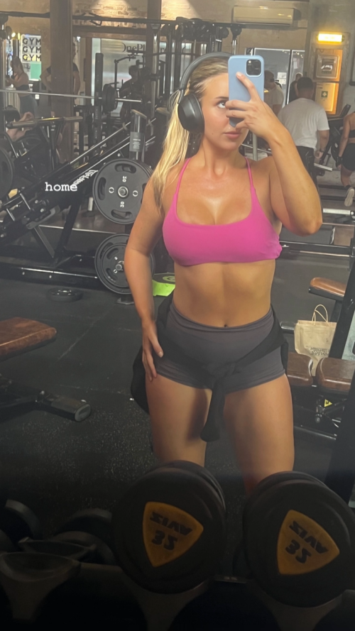 videoframe_66740145220748cba6cb