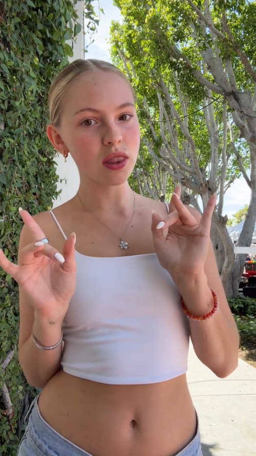 videoframe_74832448c1fae028f0c68