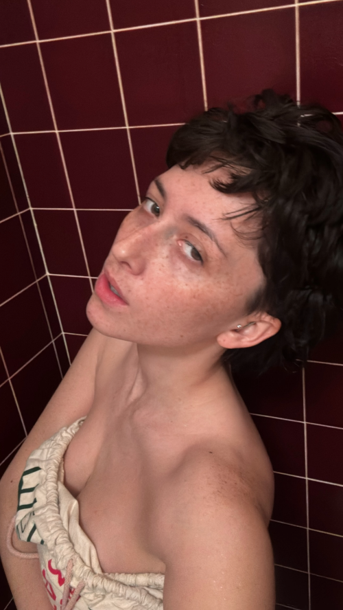 videoframe_9303071cb14adc6947d6