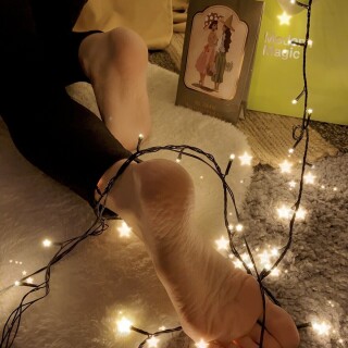 vinne_feets_22d8905e5a6ab12fd4f5dfea68f8c5a8b4