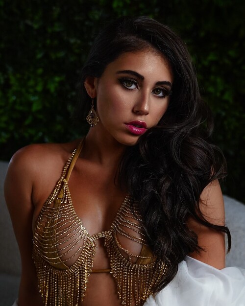 violetbrandani 567235102 17945460537058491 9035847842857114506 ne06861144d2dd101