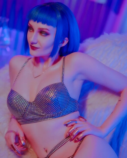 vixena siren 17039688828050b8ad8a3c2719b72