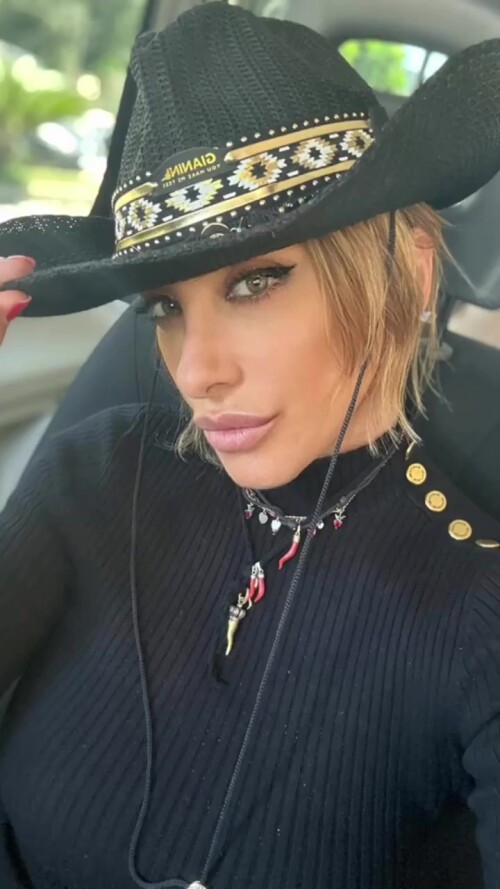 vlcsnap 2023 08 13 21h59m55s888e4a306b95482fc04