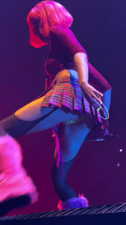 vlcsnap-2025-10-19-22h27m08s5886ba8a2d7e9bd7279