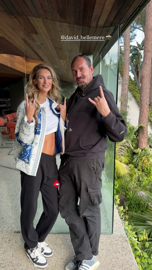 vr-db93108dd79a776fa1