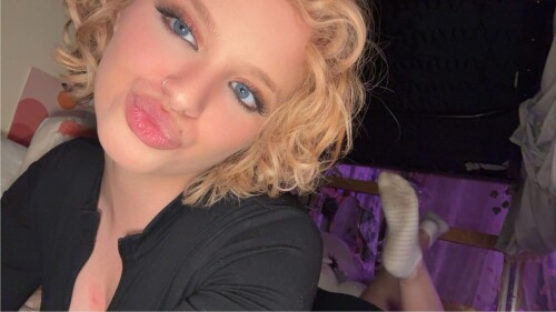 vvimages.fanfix2032297db22e9ffd