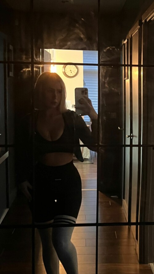 wettmelons Cb8LT9Ir5a 