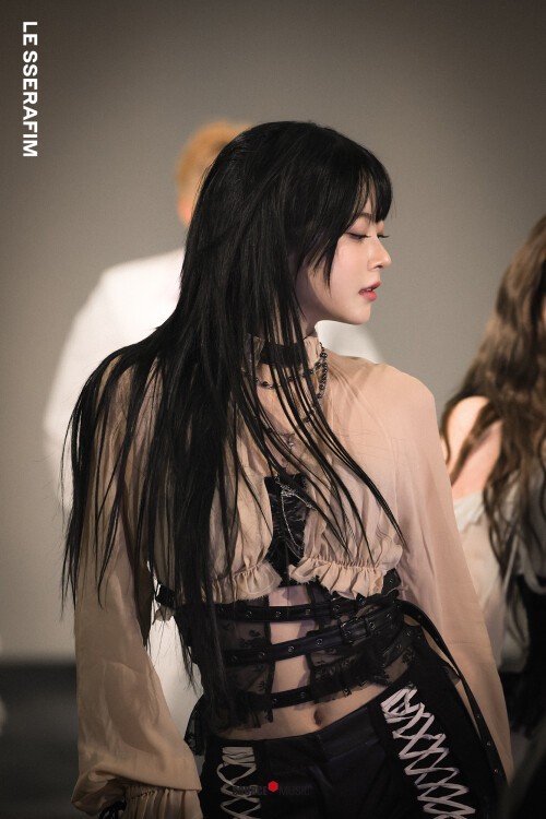 weverse 2025012401452564dd52f6fcc15dc6