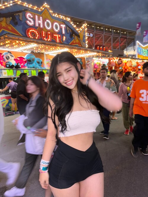 whered my arms go.10a30dc10d8bb1d94