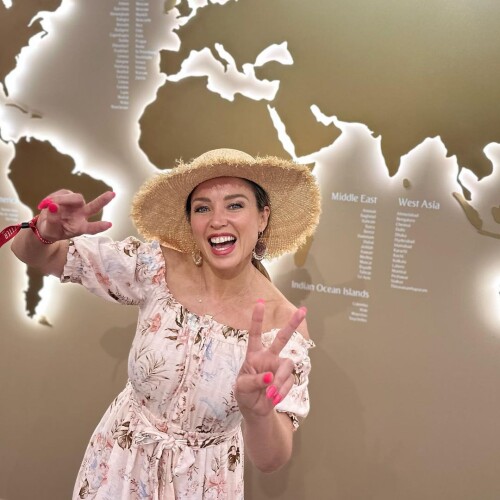 white2218b73305549cbeadc