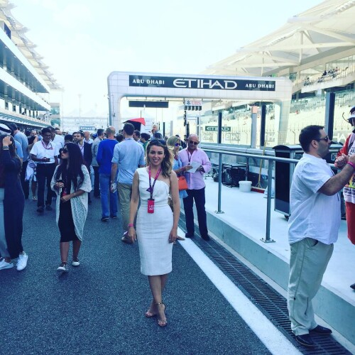 white234 24b09023a351cbffc