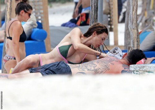 whitney cummings nude6