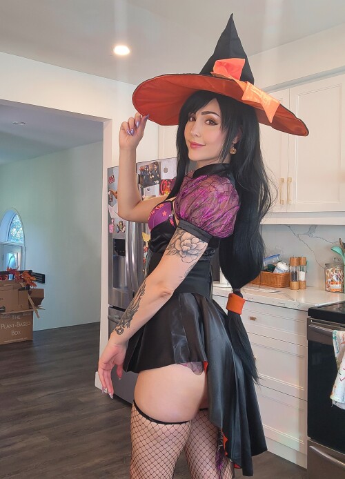 witch selfie 3