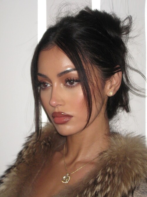 wolfiecindy 1759590600 3734186531926856466 20369045702cce3faafd33254