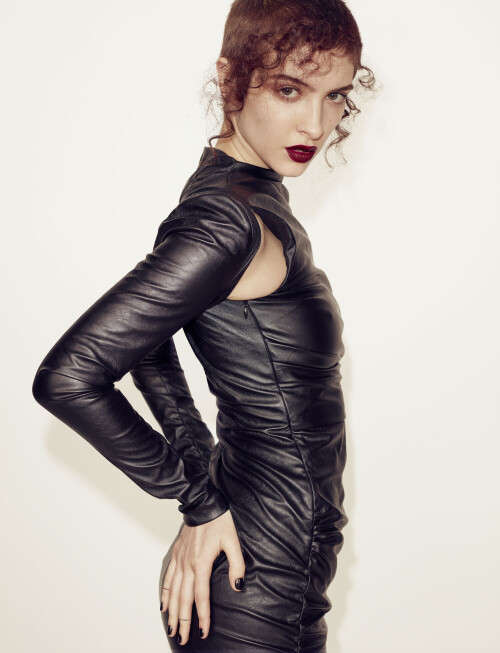 wonderland 8c38e5e35942d3491