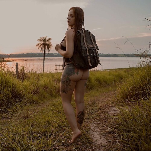 Boas vibraes  @erickmem #tattoedgirls #tattoosofinstagram #girlswithtats #girlwithtattoos #redhead #ruiva #ruivanatural #fitnessgirl #fitnesslifestyle #fitnessmotivation #brsensual #bikini #bikiniboomz #bikinibeach #microbikini #tinibikini #tattoo_kami #forguysmag #ginger #gingergirls