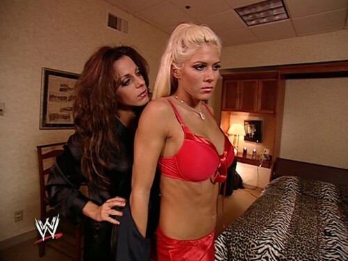 wwe divas desert heat 23