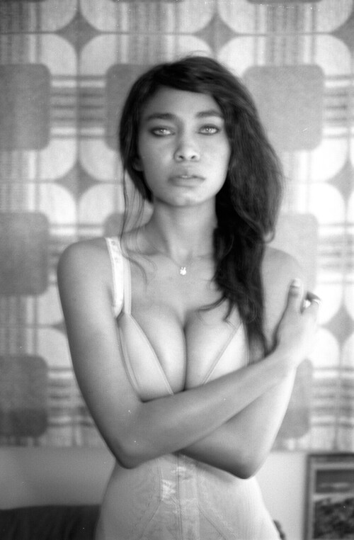 2015-05-08Nikon F90XNikon Ai 50mm f/1.4 lensIlford Pan F 50 35mm filmAgfa Adonal (1+50) developer20C - 11min